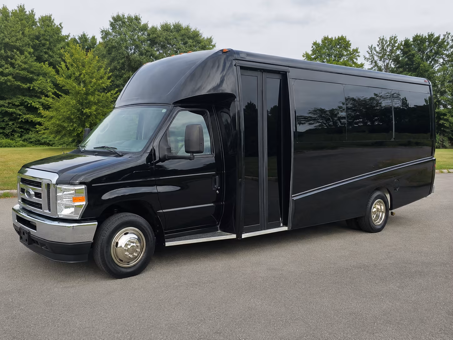 porterville wine tour brewery transportation onboard seating